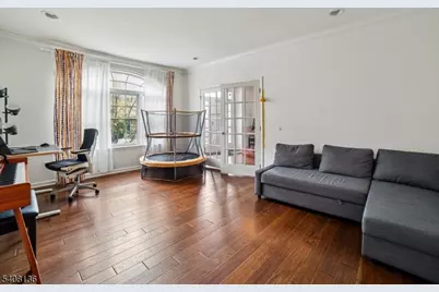 54 Carillon Cir, Livingston, NJ 07039 - Photo 8