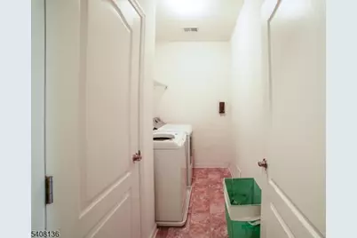 54 Carillon Cir, Livingston, NJ 07039 - Photo 30