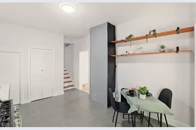 71 Oakland Ter, Newark, NJ 07106 - Photo 10