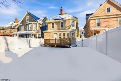 71 Oakland Ter, Newark, NJ 07106 - Photo 28