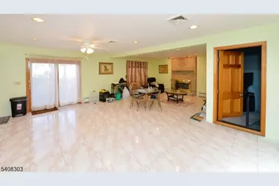 121 Frederick Ave #2, Hawthorne, NJ 07506 - Photo 4