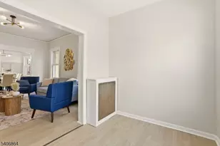 204 Pine St, Roselle, NJ 07203 - Photo 8