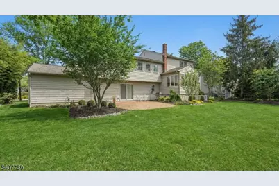 68 E Sherbrooke Pkwy, Livingston, NJ 07039 - Photo 22