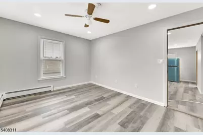 601 Ridgeway Ave, Old Bridge Township, NJ 08879 - Photo 32