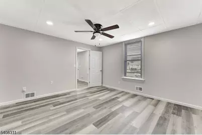 601 Ridgeway Ave, Old Bridge Township, NJ 08879 - Photo 22