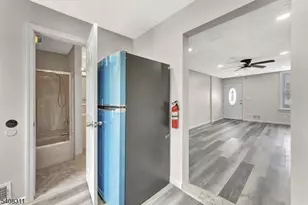 601 Ridgeway Ave, Old Bridge Township, NJ 08879 - Photo 10