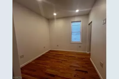 3 Montclair Ave, Paterson, NJ 07503 - Photo 12