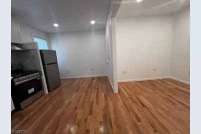 3 Montclair Ave, Paterson, NJ 07503 - Photo 4