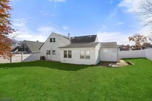 24 Frederick Ave, Woodbridge Township, NJ 07067 - Photo 28