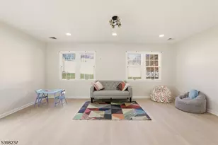 24 Frederick Ave, Woodbridge Township, NJ 07067 - Photo 12