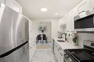 24 Frederick Ave, Woodbridge Township, NJ 07067 - Photo 18