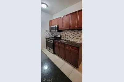 110 Peabody Pl, Newark, NJ 07104 - Photo 1