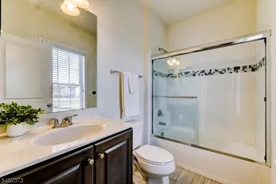 19 Donna Dr, Raritan Township, NJ 08822 - Photo 38