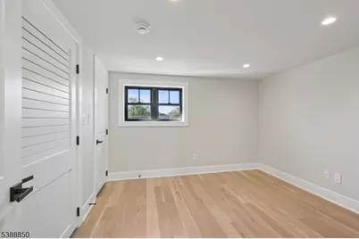 27 Willow St #A, Millburn, NJ 07041 - Photo 38