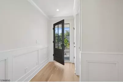 27 Willow St #A, Millburn, NJ 07041 - Photo 4