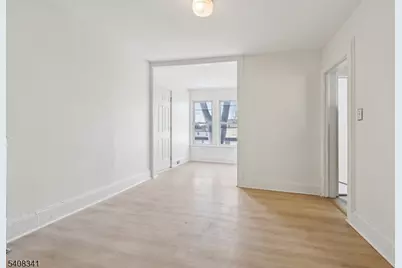 66 N Washington Ave #1, Bergenfield, NJ 07621 - Photo 12