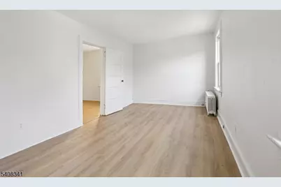 66 N Washington Ave #1, Bergenfield, NJ 07621 - Photo 4