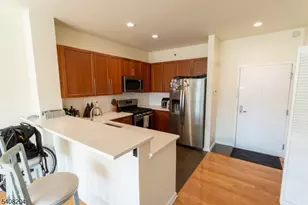 30 Freedom Way, Jersey City, NJ 07305 - Photo 6