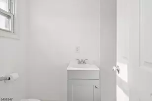 66 N Washington Ave, Bergenfield, NJ 07621 - Photo 6