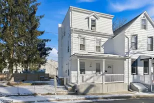 233 Ellis St, Burlington City, NJ 08016 - Photo 2