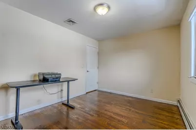 1 Veterans Pl, Elmwood Park, NJ 07407 - Photo 18