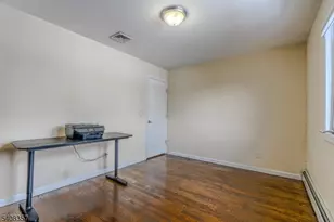 1 Veterans Pl, Elmwood Park, NJ 07407 - Photo 18