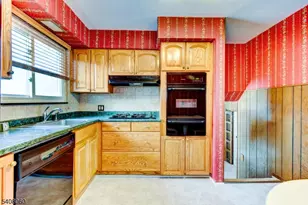 4 Herbert Pl, West Caldwell, NJ 07006 - Photo 12