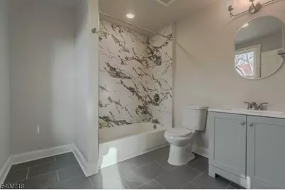882 S 14th St #2, Newark, NJ 07108 - Photo 6