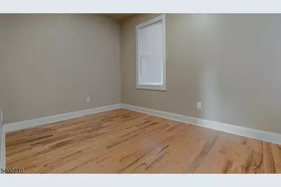 882 S 14th St #1, Newark, NJ 07108 - Photo 8