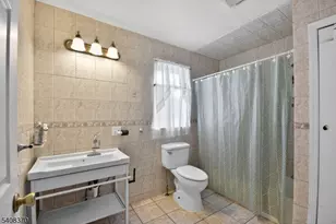 136 W Lincoln Ave, Rahway, NJ 07065 - Photo 16