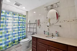 136 W Lincoln Ave, Rahway, NJ 07065 - Photo 8