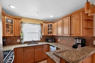 136 W Lincoln Ave, Rahway, NJ 07065 - Photo 10