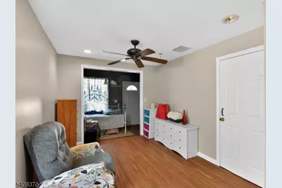 136 W Lincoln Ave, Rahway, NJ 07065 - Photo 4