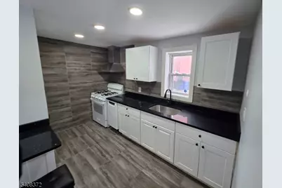 115 Grant Ave, Harrison, NJ 07029 - Photo 14