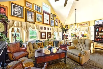 284 W Mill Rd, Washington Township, NJ 07853 - Photo 2