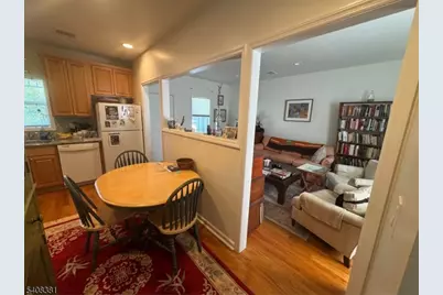 27 Broad St, Flemington, NJ 08822 - Photo 8