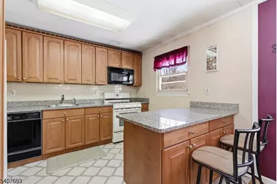 5 Downstream Dr, Mount Olive, NJ 07836 - Photo 10