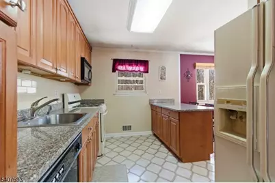 5 Downstream Dr, Mount Olive, NJ 07836 - Photo 10