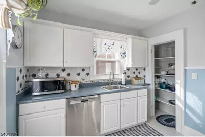 4 Center Ave, Morris Township, NJ 07960 - Photo 8