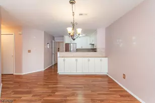 27 Loch Ln, Roxbury Township, NJ 07852 - Photo 10