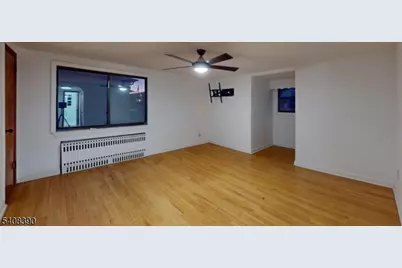 204 Philip Ave, Elmwood Park, NJ 07407 - Photo 2