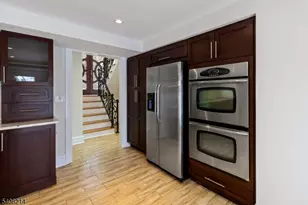 59 Sun Valley Way, Morris Plains, NJ 07950 - Photo 10