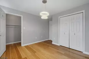 264 Matthews Drive, Newark, NJ 07103 - Photo 12