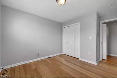 264 Matthews Dr, Newark, NJ 07103 - Photo 14