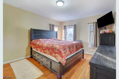 24 White Ter, Newark, NJ 07108 - Photo 16