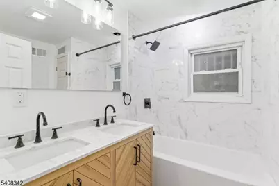 528 S 13th St Apt 1, Newark, NJ 07103 - Photo 18