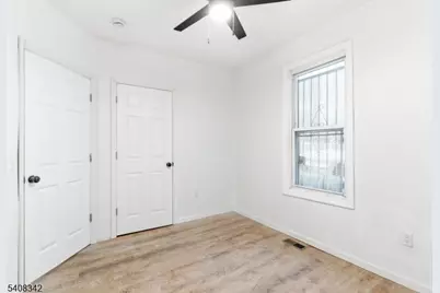 528 S 13th St Apt 1, Newark, NJ 07103 - Photo 14