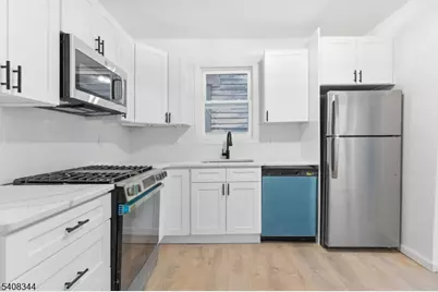 528 S 13th St Apt 2, Newark, NJ 07103 - Photo 6