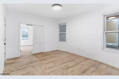 528 S 13th St Apt 2, Newark, NJ 07103 - Photo 10