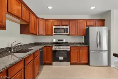 19 Winding Way, Hardyston Township, NJ 07419 - Photo 2